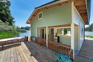 Drive-to Tenmile Lake waterfront retreat with rare boathouse and - photo 32
