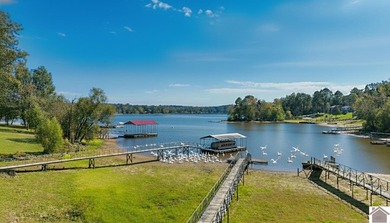 Welcome to 188 Trout Lane, a breathtaking waterfront oasis - photo 39