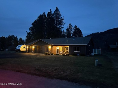 Exceptional location, custom home with an open design, mountain - photo 44