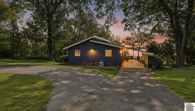 Welcome to 188 Trout Lane, a breathtaking waterfront oasis - photo 48