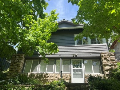 Lake of the Forest Home For Sale in Bonner Springs Kansas