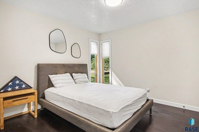 Escape to a private wooded reserve! Imagine a beautiful home - photo 13
