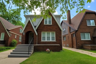 Lake Saint Clair Home For Sale in Detroit Michigan