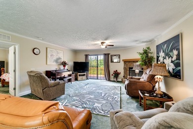 UNRESTRICTED    Top of the line Clayton manufactured home.  Well