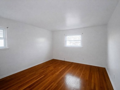 This legal two family in Rosedale gives you another way to buy - photo 8