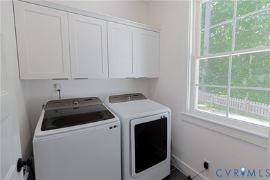 This gorgeous 3 bedroom (+guest suite/flex space) waterfront - photo 16