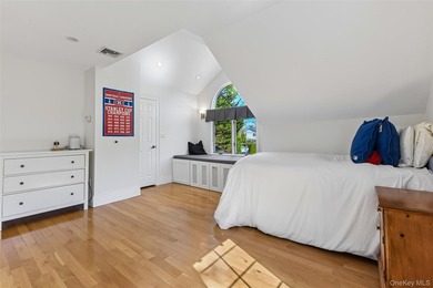 Welcome to 111 Palmyra Ave, a stunning 4/5-bedroom residence set - photo 20