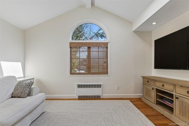 Welcome to 111 Palmyra Ave, a stunning 4/5-bedroom residence set - photo 23