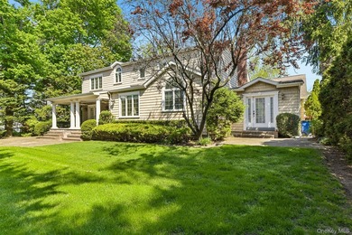 Welcome to 111 Palmyra Ave, a stunning 4/5-bedroom residence set - photo 25