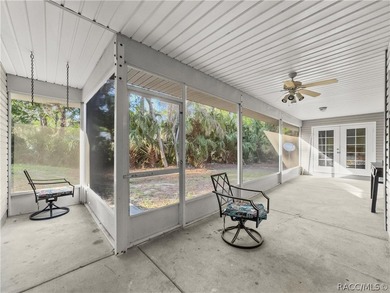Beautiful 3 bedroom, 2.5 bath home located in the historic town - photo 25