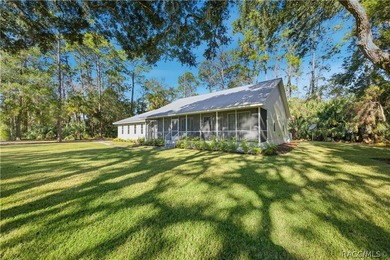 Beautiful 3 bedroom, 2.5 bath home located in the historic town - photo 30