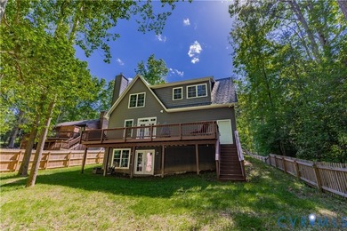 This gorgeous 3 bedroom (+guest suite/flex space) waterfront - photo 34