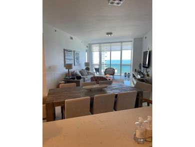 FLAWLESS 2 BDR + CONVERTED ENCLOSED DEN AS 3RD BDR / 3 FULL BTHS