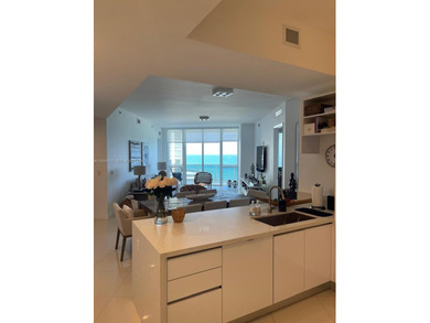 FLAWLESS 2 BDR + CONVERTED ENCLOSED DEN AS 3RD BDR / 3 FULL BTHS