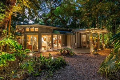 Tucked along one of Coconut Grove's most coveted streets, this - photo 13