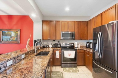 Short Sale. Short sale - Bank approved price. This townhouse - photo 14