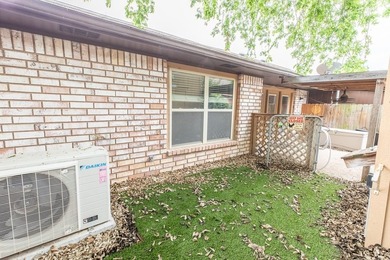 Charming and conveniently located, this well-maintained - photo 19