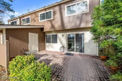 Are you ready to move into lovely townhome on the golf course? - photo 30