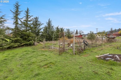 Charming 3-bedroom, 2-bath home on 1.66 acres in Sutherlin - photo 30