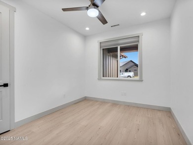 Right in the heart of Highland Meadows Golf Community, this - photo 33