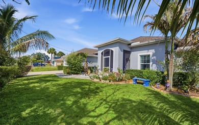 Discover this beautifully designed 3-bedroom, 3-bath home with a - photo 5