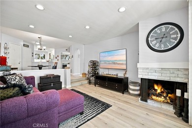 Welcome to this beautifully updated 2-bedroom, 1-bathroom condo - photo 8