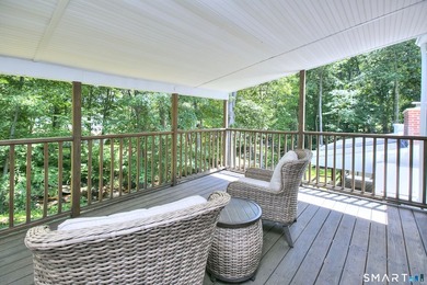 This is a truly must-see home! A modernized Mid-Century - photo 39