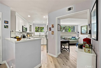 Welcome to this beautifully updated 2-bedroom, 1-bathroom condo - photo 10