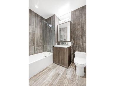 Just listed Unit 6F - this home features 2 spacious bedrooms and - photo 11