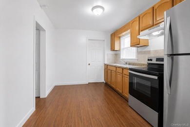 Detached Bronx multifamily with oversized lot, parking, income - photo 12