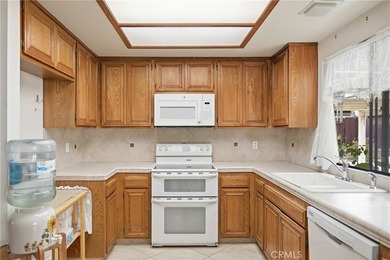 This beautiful Single-Level, 3-bedroom, 2.5-bath home is located - photo 14