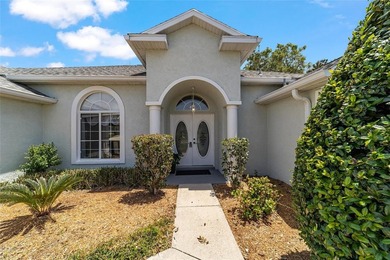 RESORT-STYLE LIVING WITH STUNNING GOLF COURSE VIEWS IN OCALA - photo 15