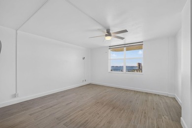 Enjoy breathtaking million-dollar Intracoastal and park views - photo 16