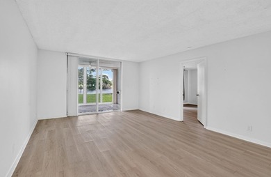 Beautifully renovated ground-floor condo in Palm Springs 2, a - photo 4