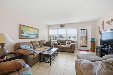 Spacious 2-bedroom, 2-bath condo with tranquil water views - photo 11