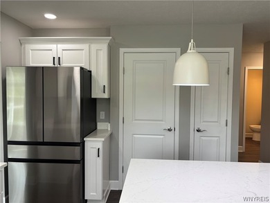 Beautifully maintained 2023 Colonial in the desirable Brooklea - photo 12