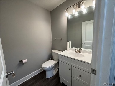 Beautifully maintained 2023 Colonial in the desirable Brooklea - photo 16