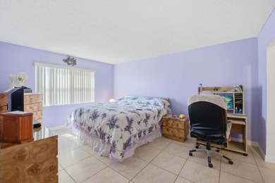 Spacious 2-bedroom, 2-bath condo with tranquil water views - photo 16