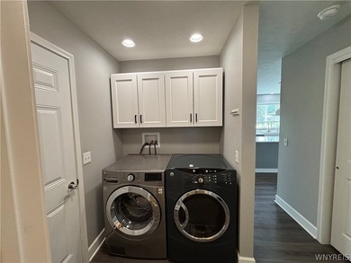Beautifully maintained 2023 Colonial in the desirable Brooklea - photo 17