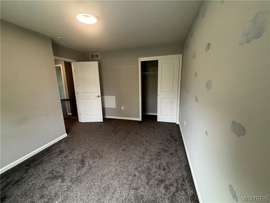 Beautifully maintained 2023 Colonial in the desirable Brooklea - photo 32