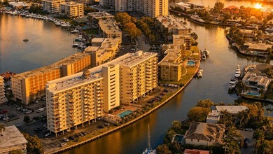 Spacious 2-bedroom, 2-bath condo with tranquil water views - photo 38