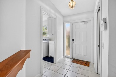 ***NEW ROOF***Welcome to this move-in ready, lake view, 2 BR, 2 - photo 40