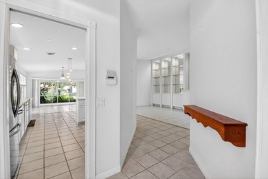 ***NEW ROOF***Welcome to this move-in ready, lake view, 2 BR, 2 - photo 41
