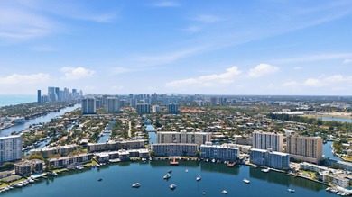 Spacious 2-bedroom, 2-bath condo with tranquil water views - photo 44