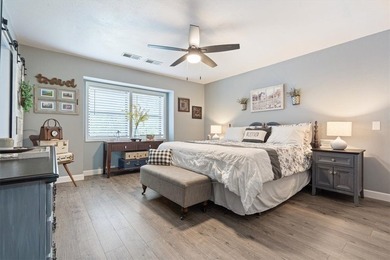 Ready for your new lake home? Holiday Island is the perfect - photo 10
