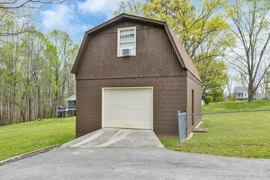 Looking for a large backyard in a quiet cul-de-sac? Or be within - photo 7