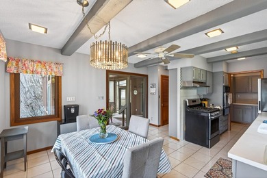 Spacious and beautifully updated 4-bedroom, 3-bath two-story - photo 12