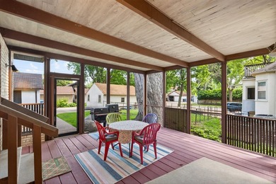 Spacious and beautifully updated 4-bedroom, 3-bath two-story - photo 15