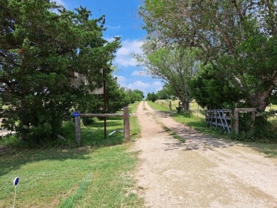 Fayette County Reservoir Lot For Sale in Fayetteville Texas