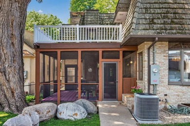Spacious and beautifully updated 4-bedroom, 3-bath two-story - photo 41